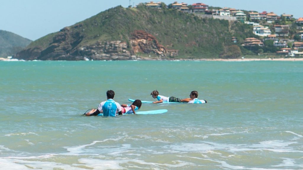 Aula De Surf Geriba