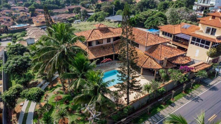 Casa independente a venda, 7 quartos, 5 suítes, 6 vagas, João Fernandes – Armação dos Búzios/RJ