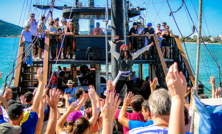 Festa No Barco Pirata