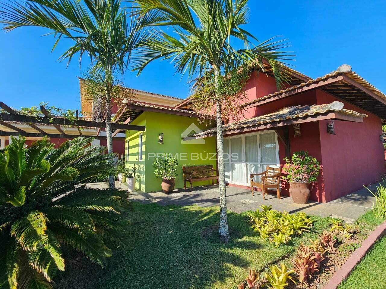 Casa en condominio en venta, 3 dormitorios, 1 suite, 3 cocheras, Manguinhos – Armação dos Búzios/RJ