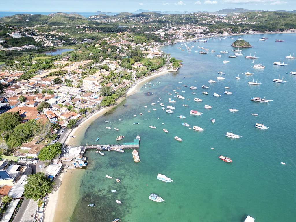 Praia dos Ossos / Armação