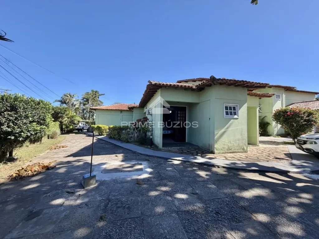 Casa à venda em Condomínio 1 quarto, uma vaga em Manguinhos, Búzios