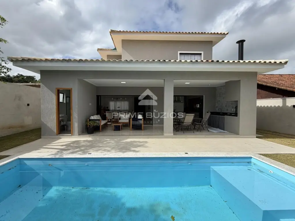 Casa em condomínio a venda com 4 quartos/4 suítes, 3 vagas, Caravelas, Armacão dos Buzios, RJ