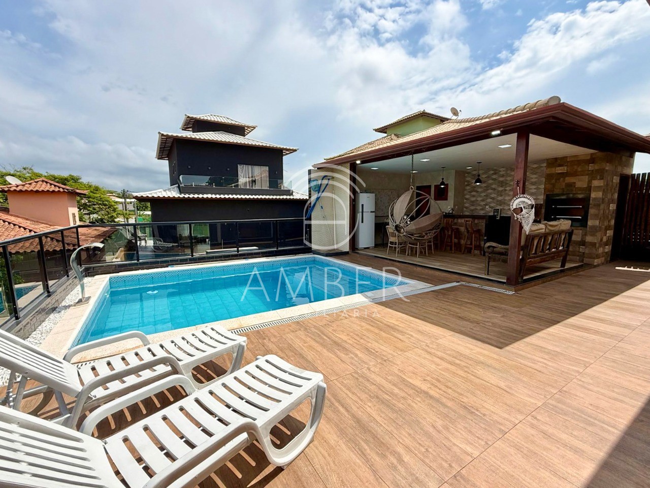 Casa en venta, 3 dormitorios, 1 suite, 2 cocheras, 92 m², Rasa – Armação dos Búzios/RJ