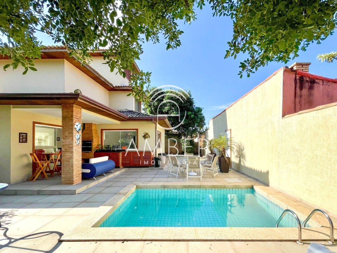 Casa en venta, 4 suites, 2 cocheras, 149 m², Marina – Armação dos Búzios/RJ
