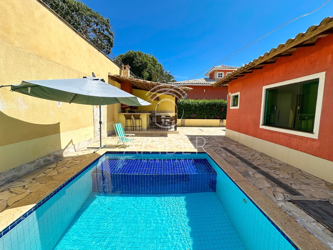 Casa en alquiler, 3 dormitorios, 1 suite, 2 cocheras, 92 m², Rasa – Armação dos Búzios/RJ