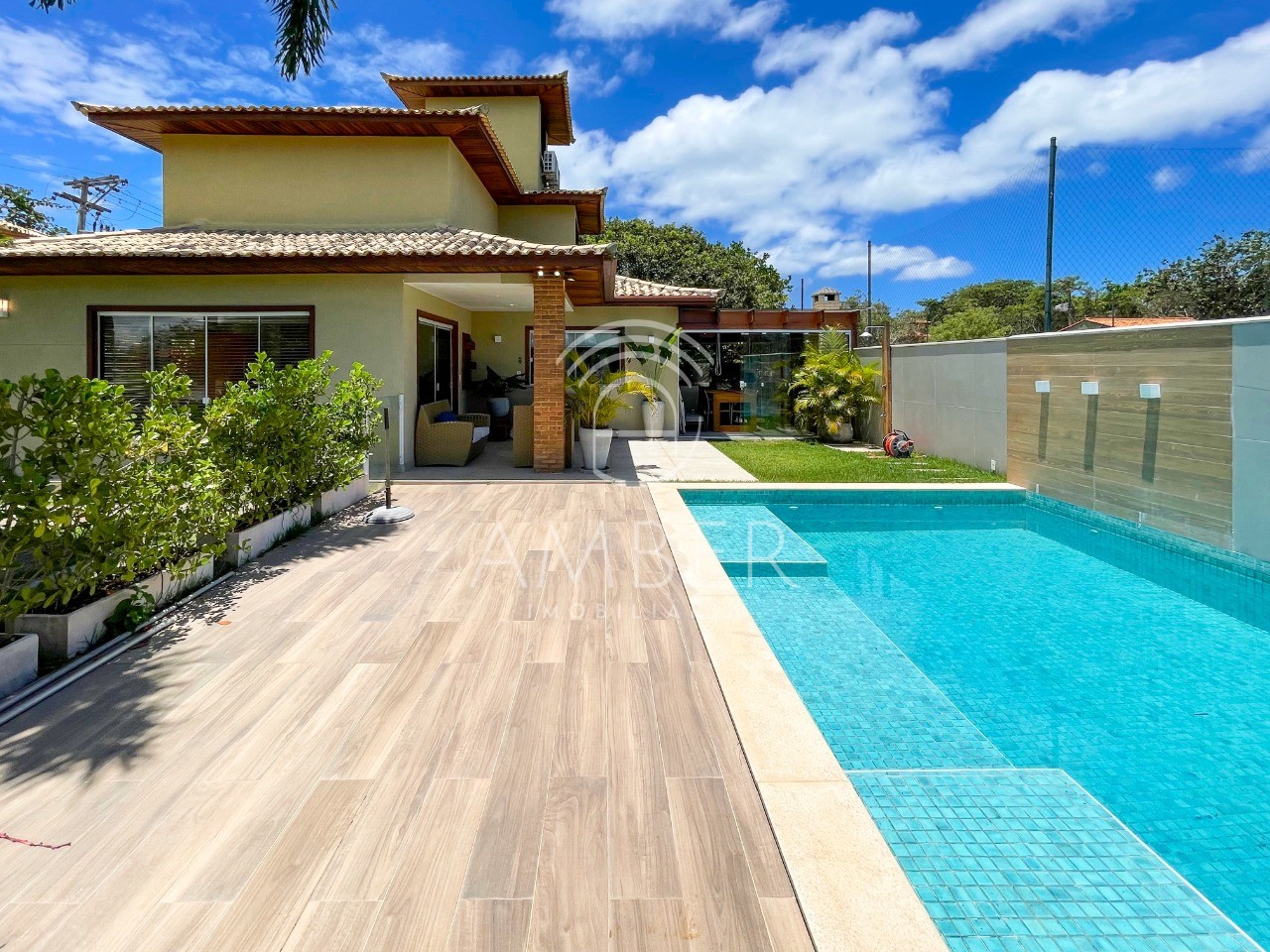 Casa en venta, 4 suites, 2 cocheras, Marina – Armação dos Búzios/RJ