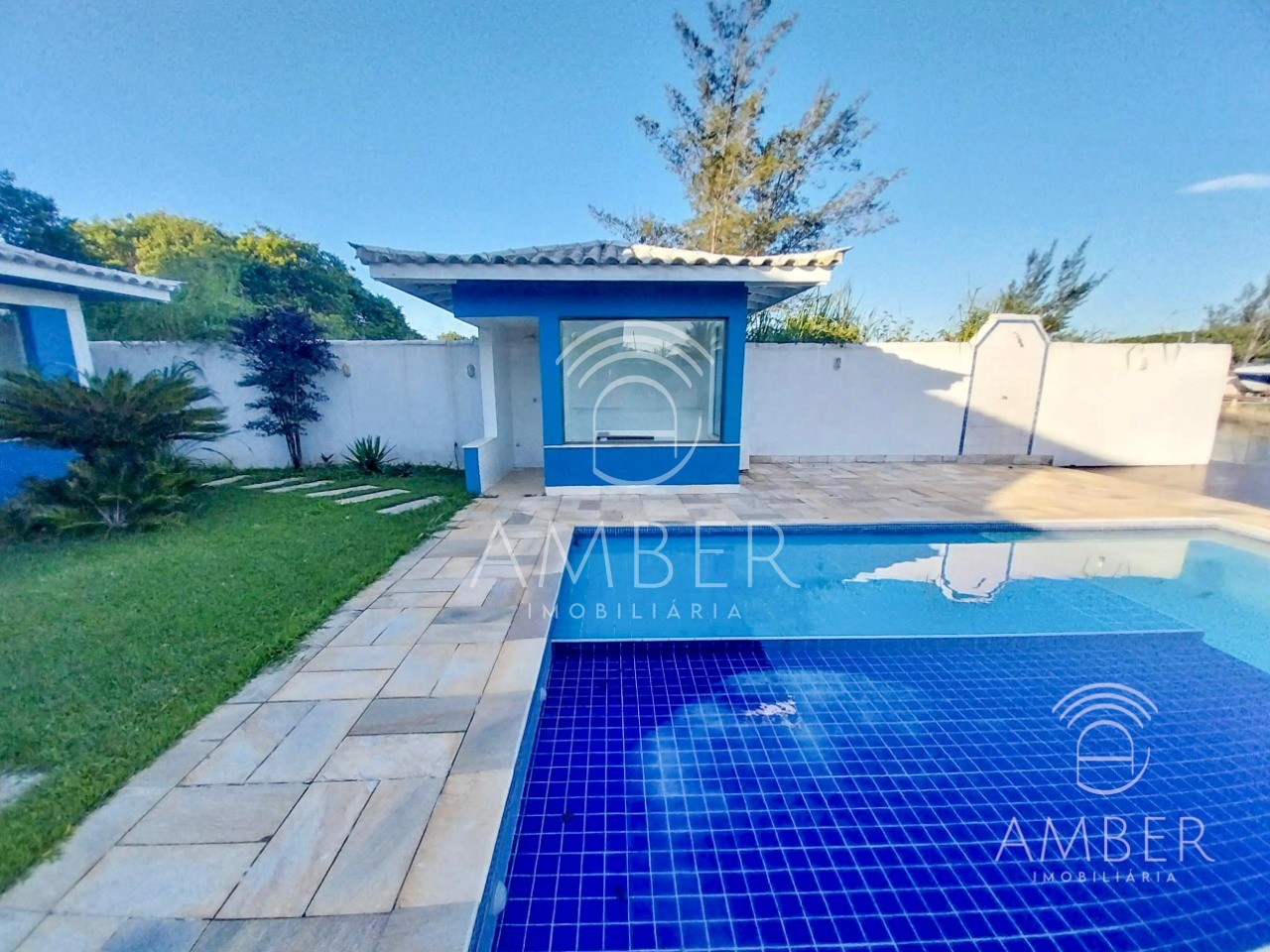 Casa en alquiler, 4 dormitorios, 4 suites, 2 cocheras, 200 m², Marina – Armação dos Búzios/RJ