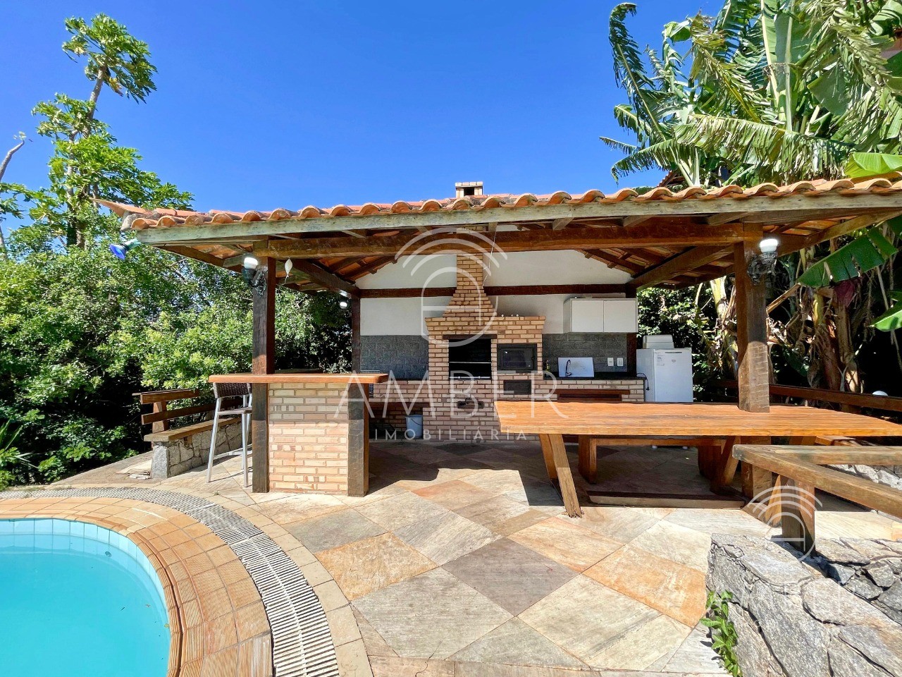 Casa à venda, 4 quartos, 4 suítes, 2 vagas, 340 m², Ferradura – Armação dos Búzios/RJ